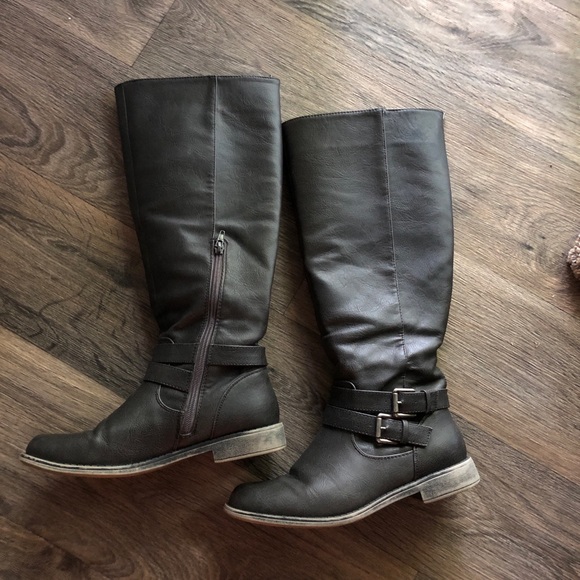 JustFab Shoes - 📣🔥Last Chance🔥📣Tall Black Boots-Just Fab